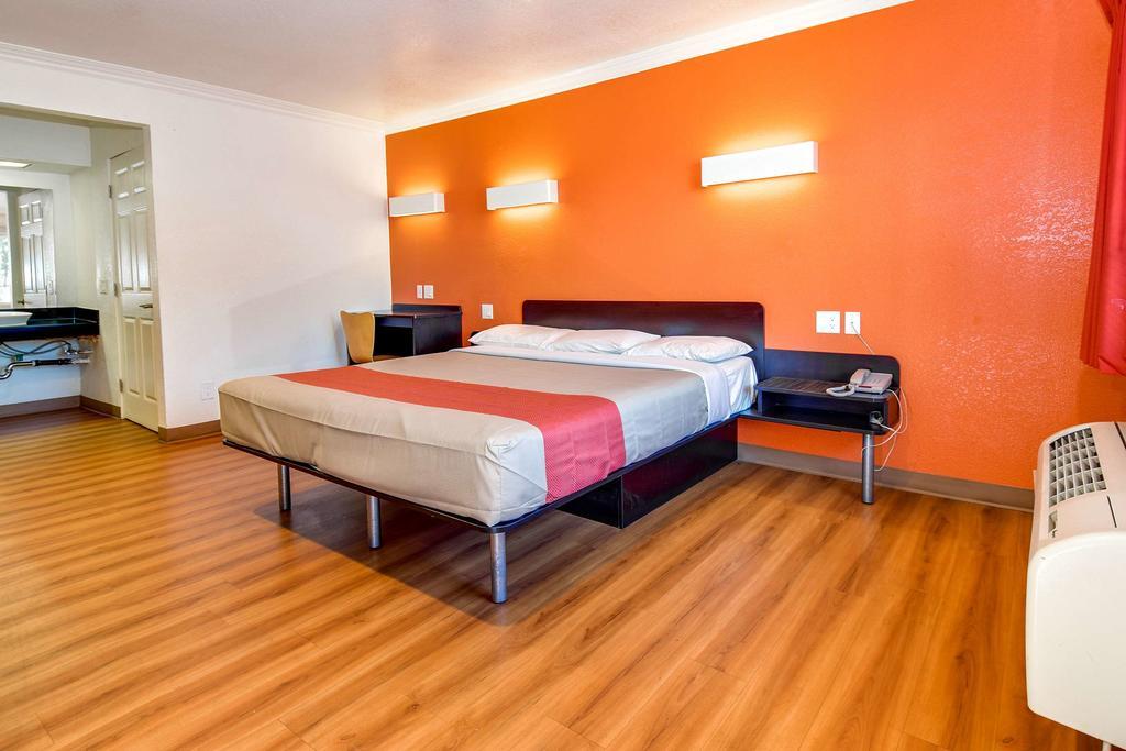 Motel 6 Garden Grove Esterno foto