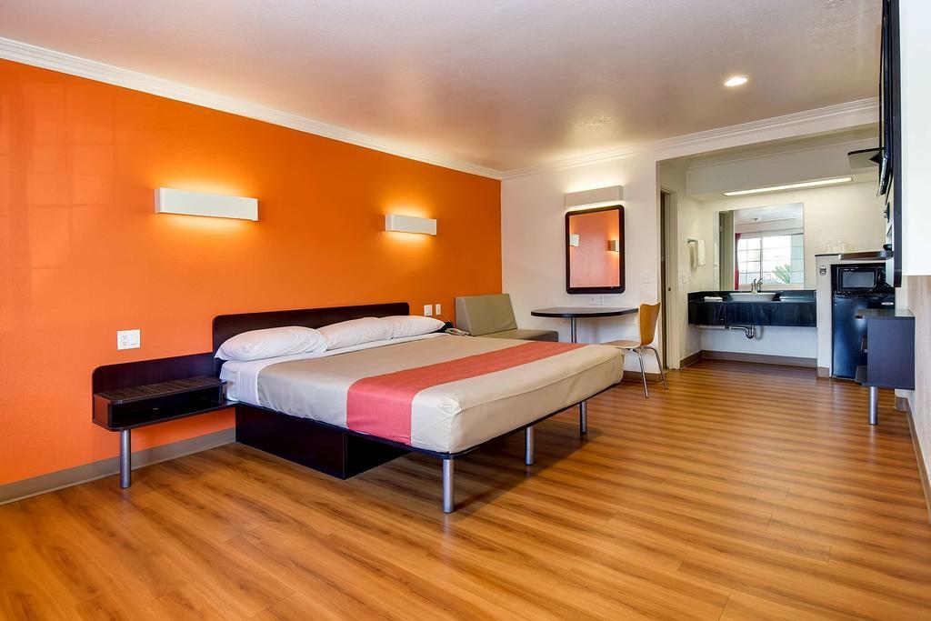 Motel 6 Garden Grove Esterno foto